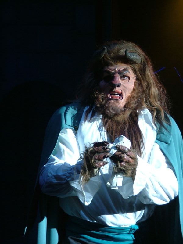the beauty and the beast at mcc 04 09 (260)